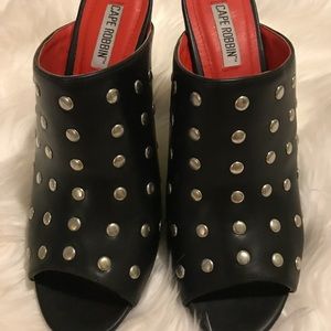 BLACK MULE HEELS WITH STUDS